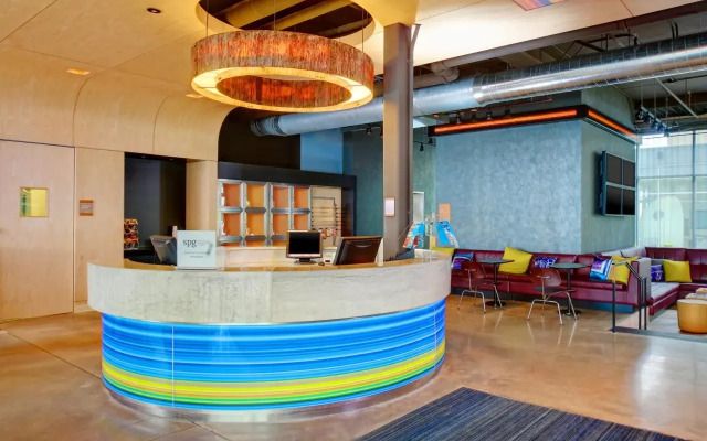 Aloft Bolingbrook