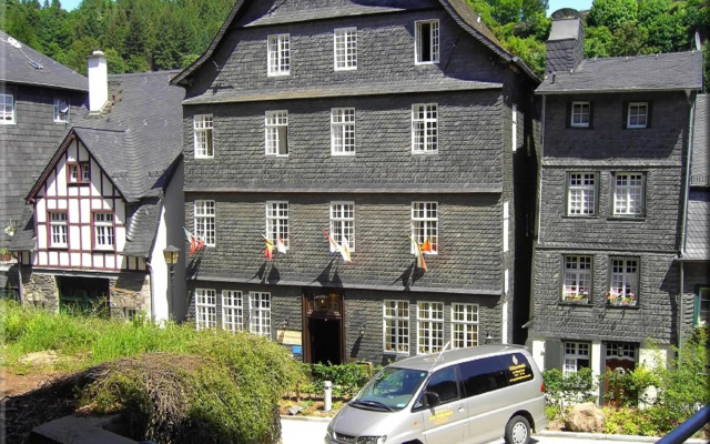 Hotel Restaurant Graf Rolshausen