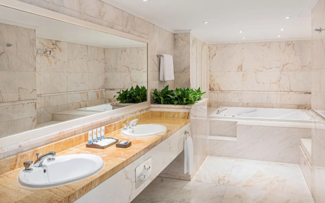 Artyzen Grand Lapa Macau