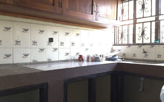 Olive Palm Suites Jinja