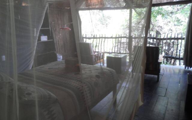 Caprivi Houseboat Safari Lodge