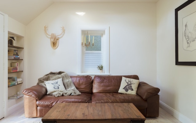 Illalangi Boutique Cottage – Guest Rooms – Blackheath