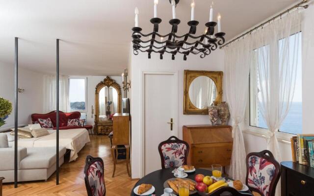 Love Affair Apartment