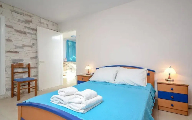 Crystal Naxos 2 Apartments at Mikri Vigla