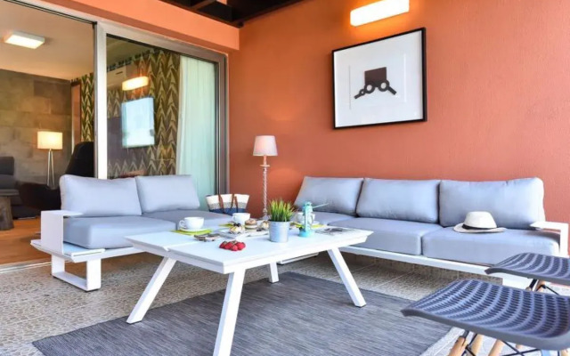 Par 4 Villa 19 with Pool Salobre