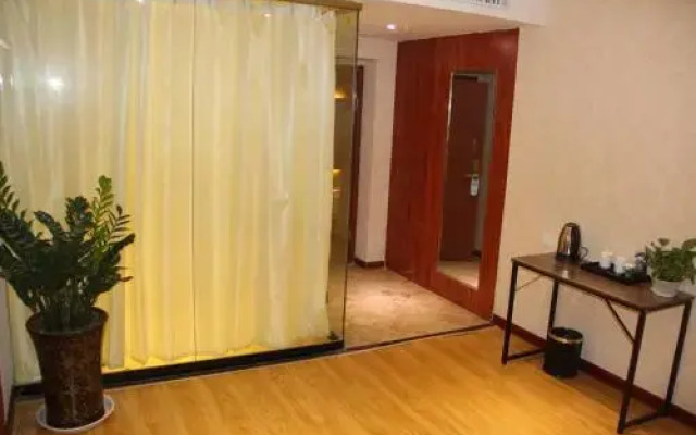 Longyue Hotel Huayin