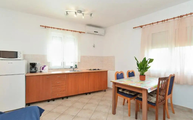Apartment 1359