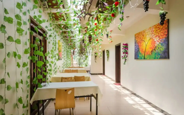 Nanjing Restaurant & Motel