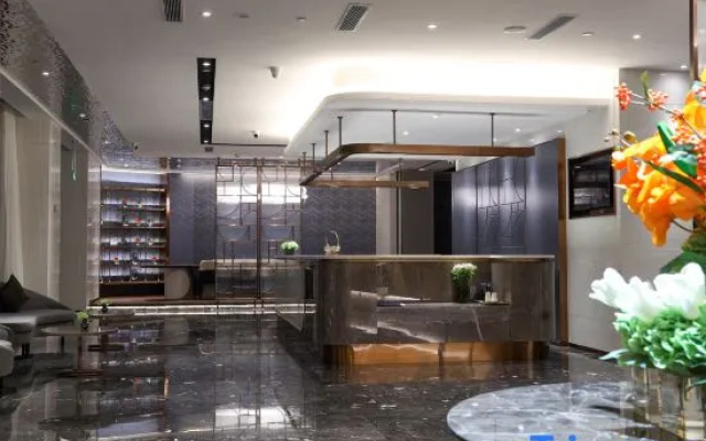 Yueman Hotel (Lanzhou Zhongchuan Airport Rainbow City)