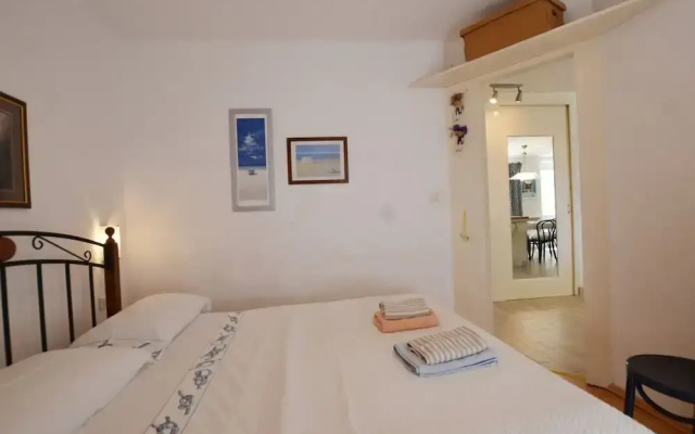 Charming and Tranquil Rovinj Center Apartment