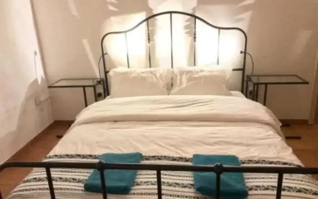Guest House 2 Bedrooms 1 Bathroom Lofou