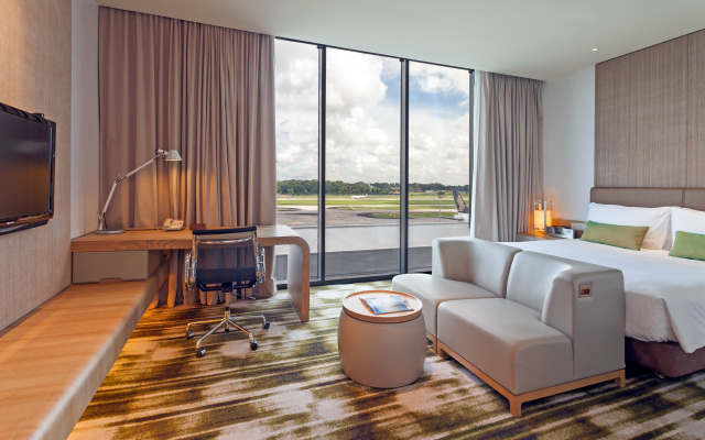 Crowne Plaza Changi Airport by IHG