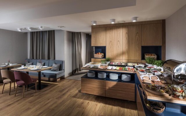 Hotel Antares