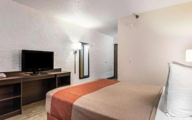 Days Inn Schaumburg/Elk Grove