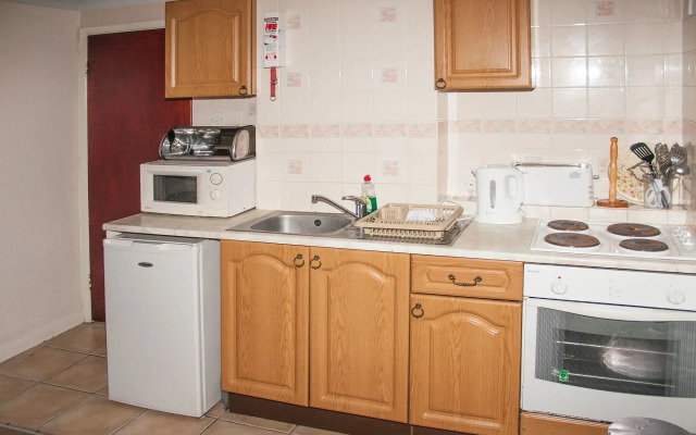Lyndene Holiday Apartments