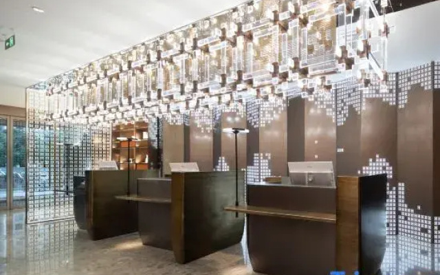 H·CRYSTAL Hotels