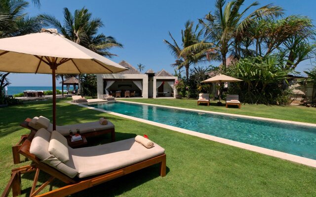 Majapahit Beach Villas