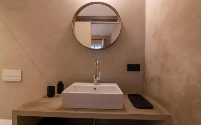 Private en-suite room in the heart of Le Sablon