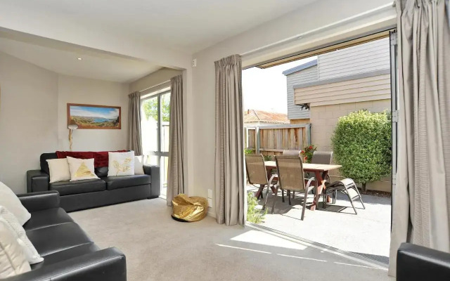 Regents 94B - Christchurch Holiday Homes