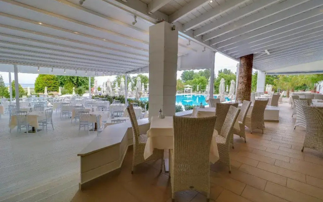 Olympian Bay Grand Resort