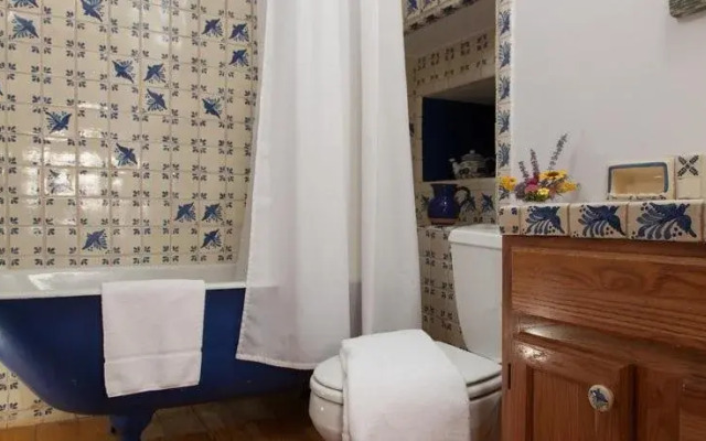 Casa Escondida Bed & Breakfast