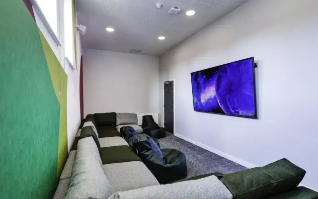 Highfield House Apartments