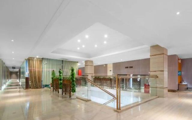 Shengjing Yijia Hotel Xiangyang wanda square