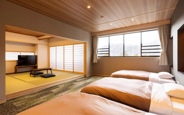 Ooedo Onsen Monogatari Premium Yamanaka Grand Hotel