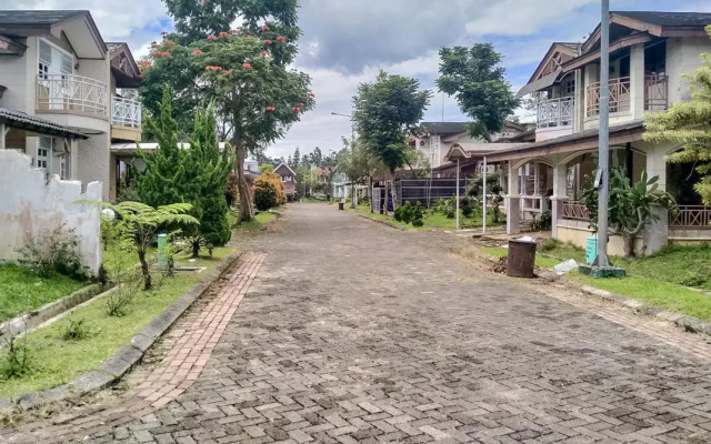 Villa MB 2 Kota Bunga Cipanas Blok Q RedPartner
