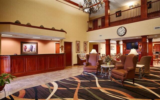 Best Western Plus Strawberry Inn & Suites