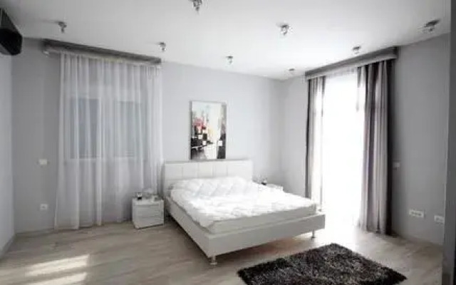 Sky Fort Apartments