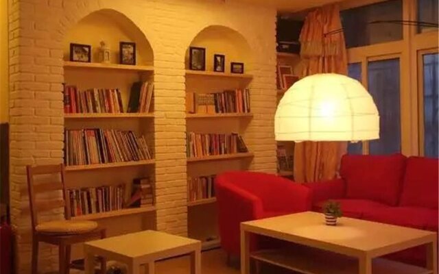 Nanjing Two Class Three Grade International Youth Hostel