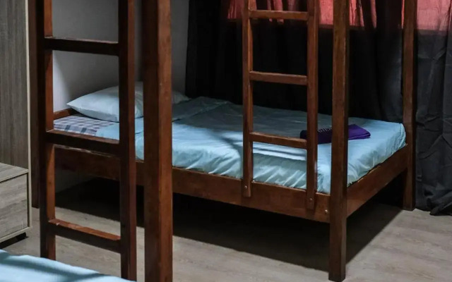 Step In Lodge - Hostel