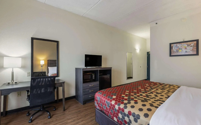 Econo Lodge Inn & Suites Marianna South
