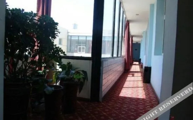 Qiyue Hotel (Baigou Business and Trade City)