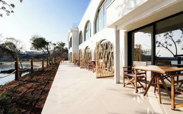 Sirena Bay Beach House And Luxury Suites