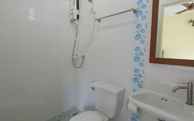 Baan Muchshima Hostel Phuket