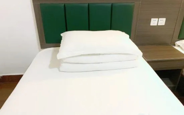 Ruichang Xinru Hotel