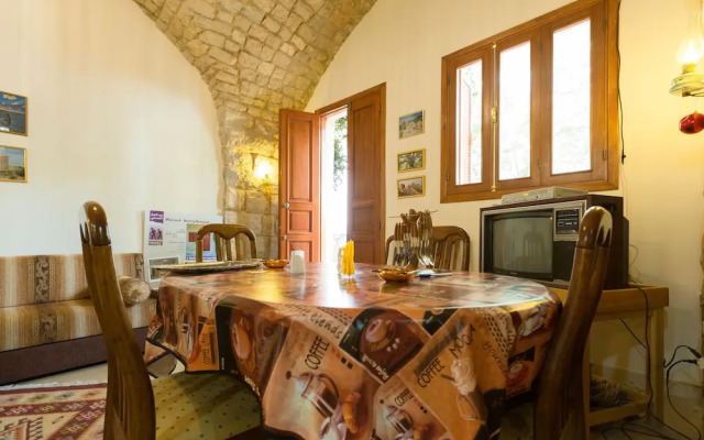 Boustany Guest House - Hostel