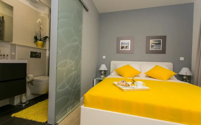 Luxury  Apartments Giovanni with  pool