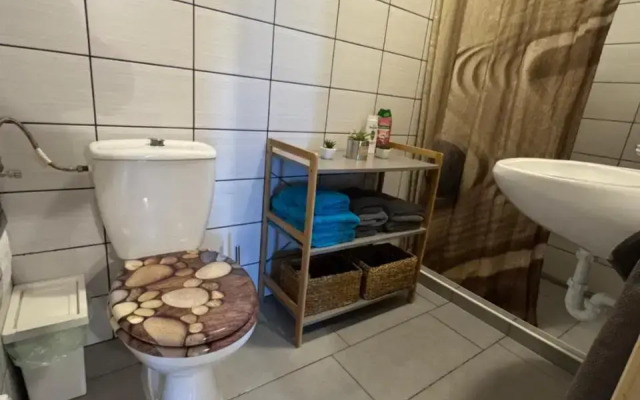 Liliana Apartman és Csónakház