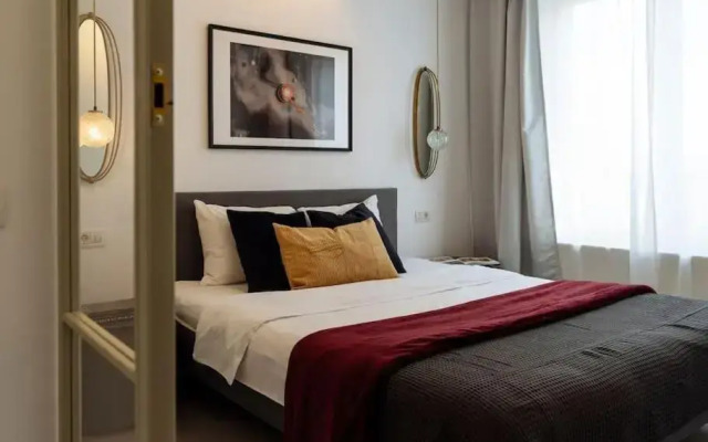 Pop Art Flat - Bright 2BR near the Old Town