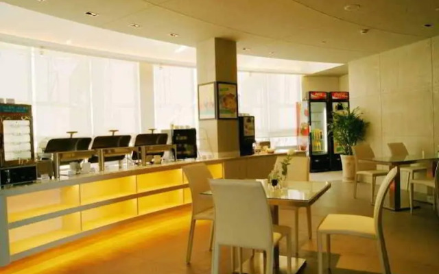 JinJiang Inn (Pujiang Jiangbin East Road)