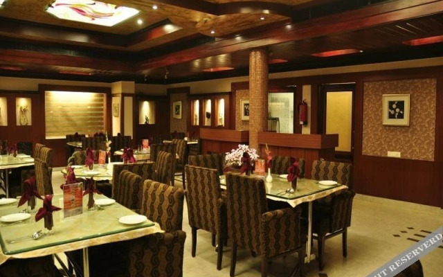Grand Residency