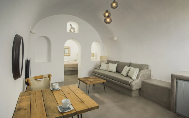 Aqua Serenity Luxury Suites - Adults Only