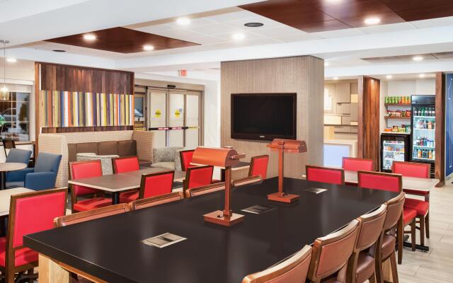 Holiday Inn Express Haskell - Wayne Area by IHG