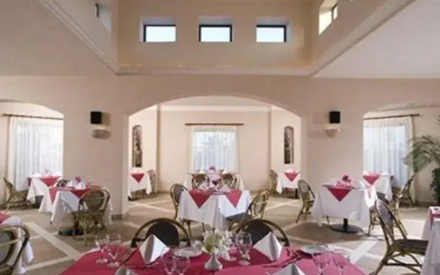 Sol Y Mar Shams Suites