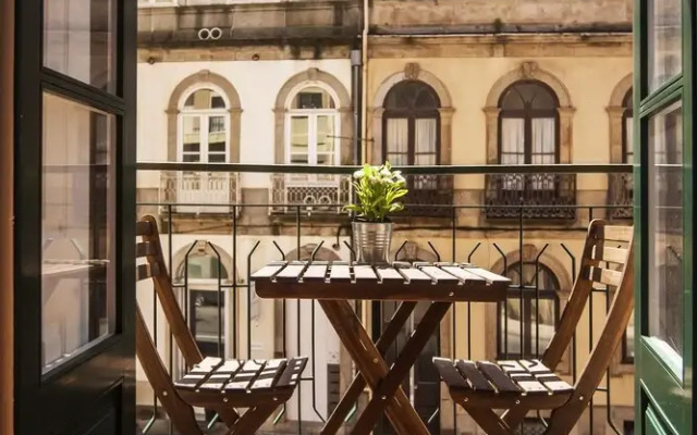 LightHouse Apartments