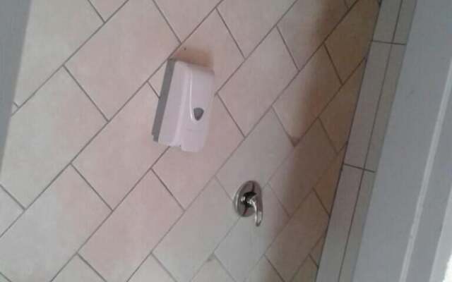 Royal Crown Guesthouse