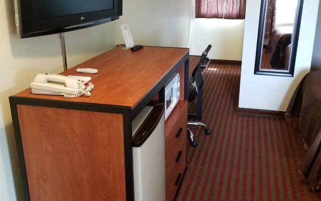 All Seasons Inn and Suites